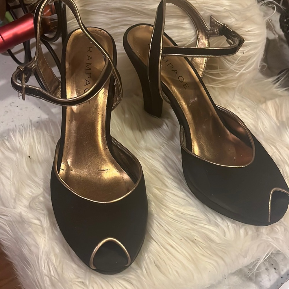 RAMPAGE PLATFORM HEELS 8M